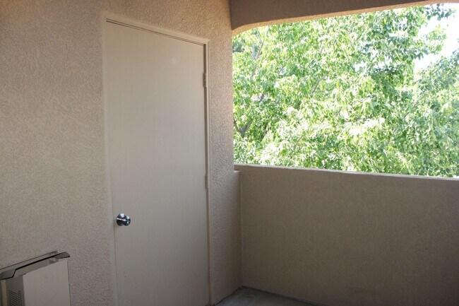 Building Photo - 501 Gibson Dr