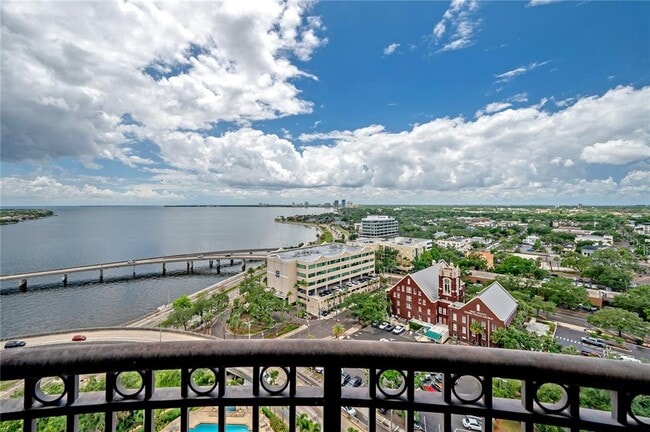 Building Photo - 345 Bayshore Blvd