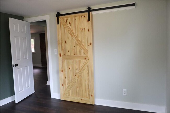 Building Photo - 3432 Gilleland Cir