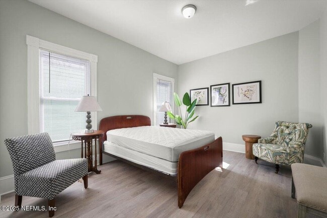 Building Photo - 1913 Redell St