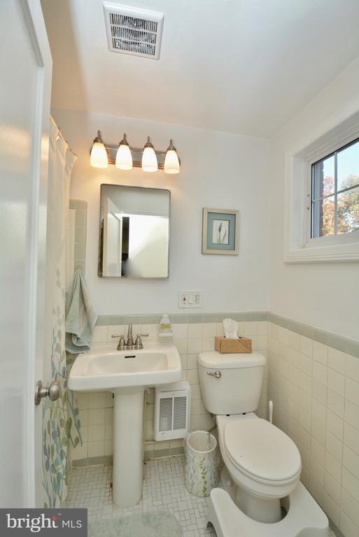 Building Photo - 3436 Martha Custis Dr