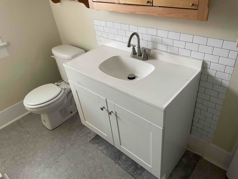 Building Photo - 190 W Miller Ave