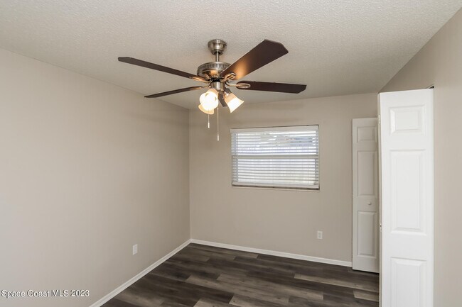 Building Photo - 2389 Ricky Rd