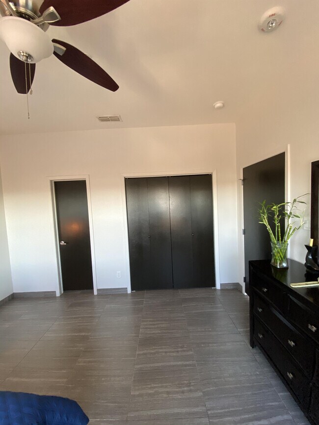 Building Photo - 502 Shiloh Dr