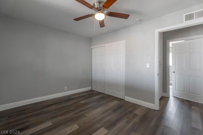 Building Photo - 1501 N Tonopah Dr