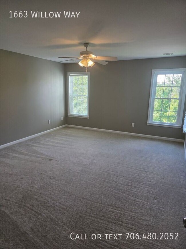 Building Photo - 1663 Willow Way