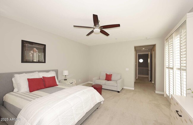 Building Photo - 10072 E Bell Rd