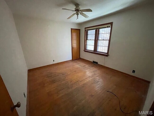 Building Photo - 5275 Alcott Ave
