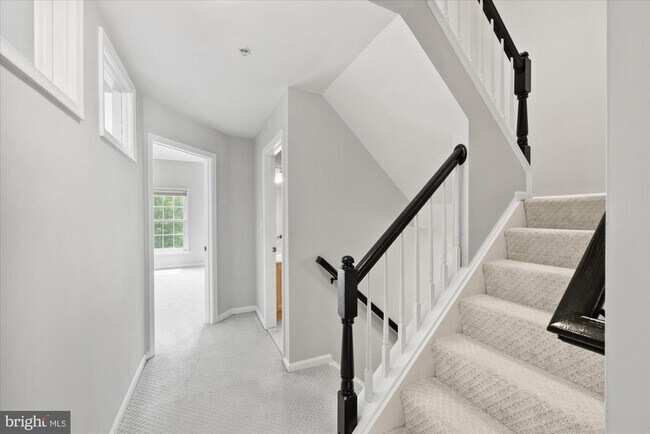 Building Photo - 1308 Wild Oak Terrace