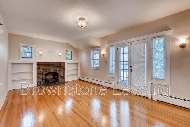 Building Photo - 869 N Ogden St