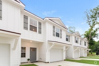 Building Photo - Overland Townhomes