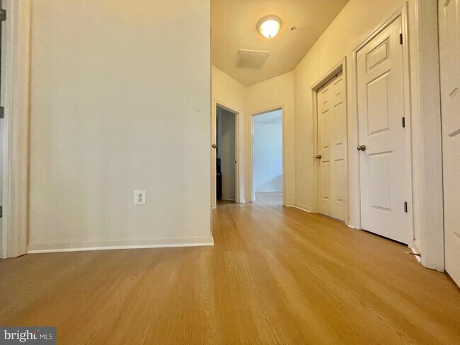 Building Photo - 23110 Mistflower Dr