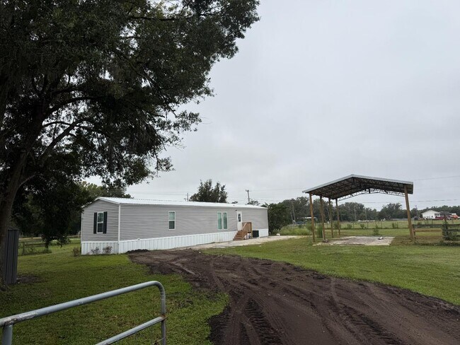 Building Photo - 4901 N Vaughn Rd