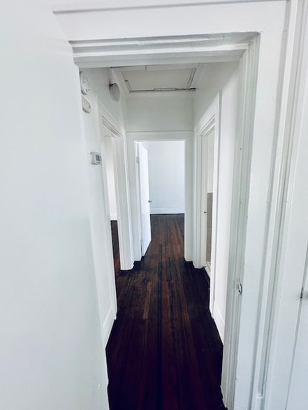 Building Photo - 648 N Tyler St