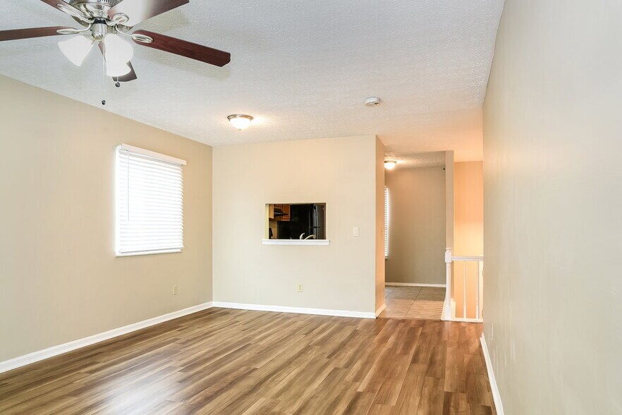 Building Photo - 3468 Whisper Creek Dr