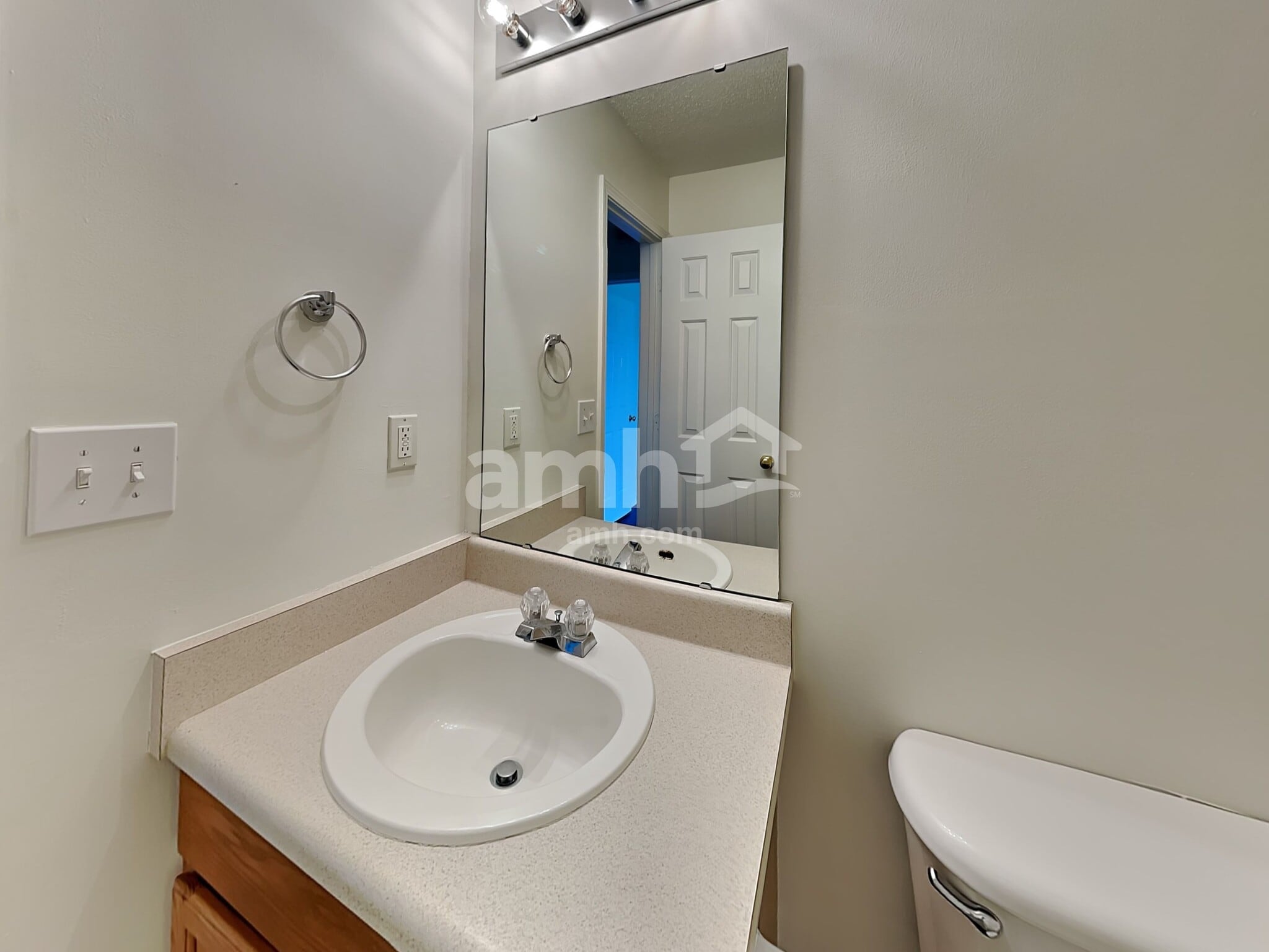 Building Photo - 411 Revis Creek Ct