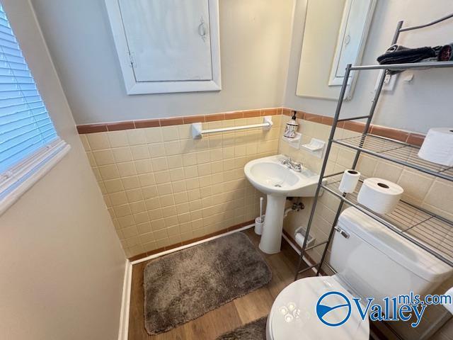 Building Photo - 522 Lisa Ln NW