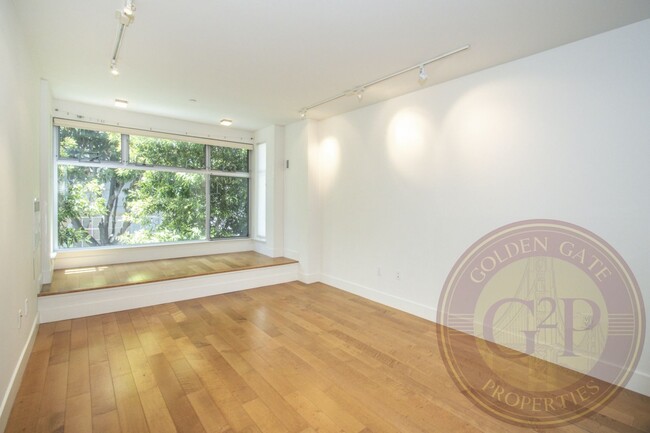 Building Photo - SoMa - 1 BR, 1 BA Condo 569 Sq. Ft. - 3D V...