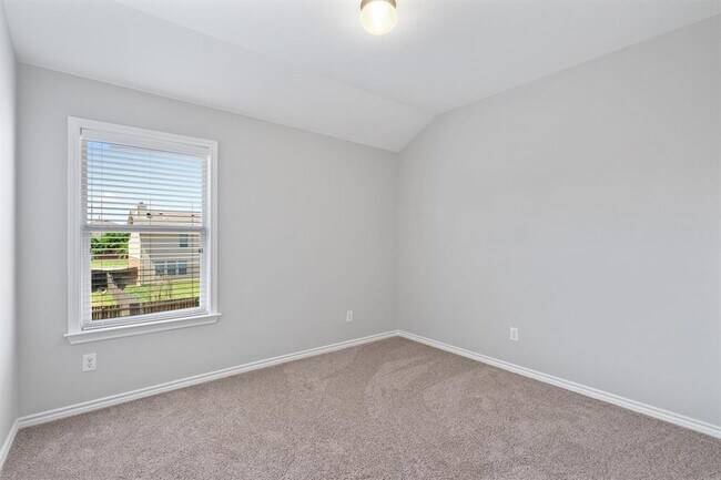 Building Photo - 2820 Mission Tejas Dr