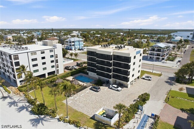 Building Photo - 4450 Estero Blvd