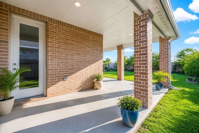 Building Photo - 5350 Lantana River Ln