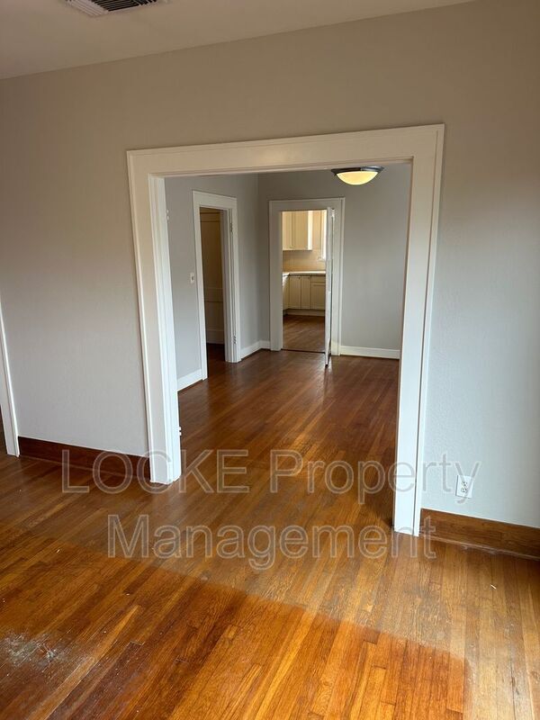 Building Photo - 2600 Lubbock Ave