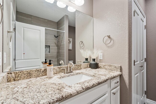 Building Photo - 266 Cielo Grande