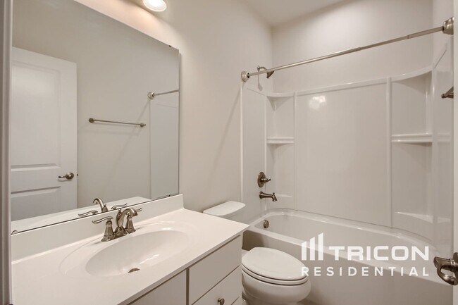 Building Photo - 1251 Summer Shade Dr