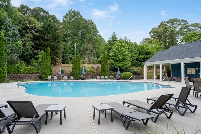 Building Photo - 2681 Oak Leaf Pl