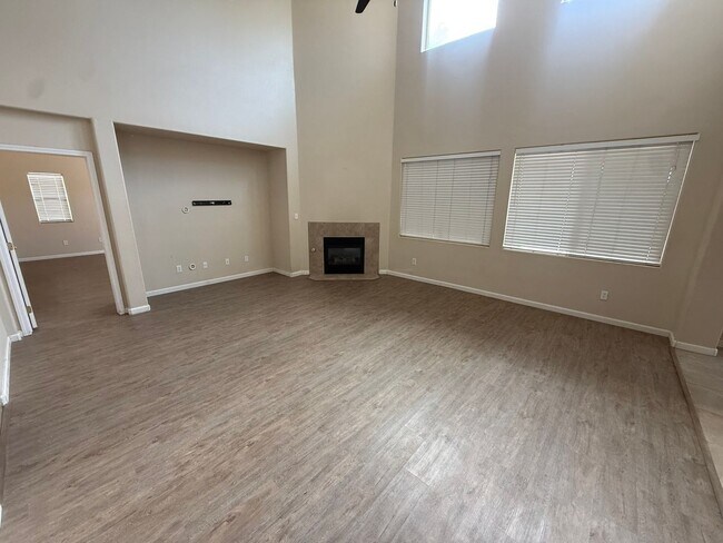 Building Photo - 11425 Mondego Dr