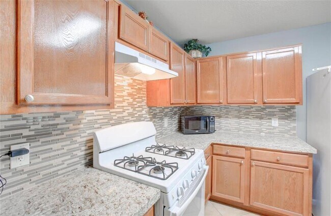 Building Photo - 16407 Grants Manor Ct