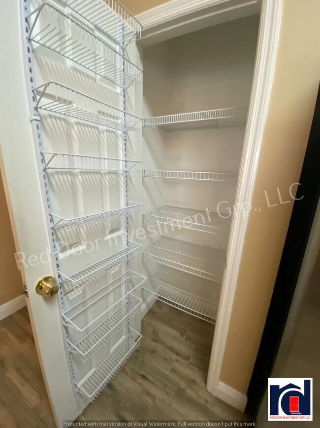 Building Photo - Beautiful 4 bedroom 2 Bath Single Family Home ~Oviedo~