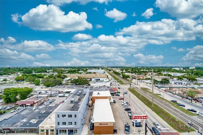 Building Photo - 140 S Dixie Hwy