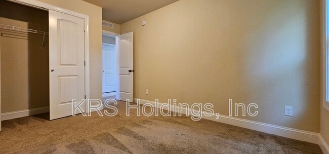 Building Photo - 1002 Carolina St