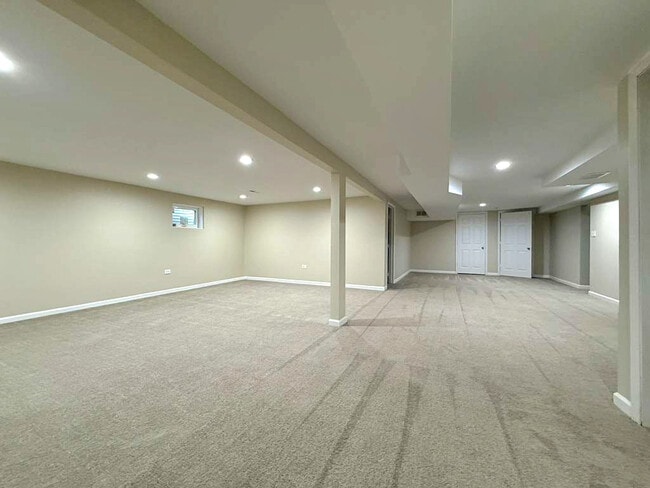 Building Photo - 1704 S Highland Ave