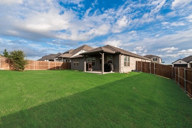 Building Photo - 2536 Peoria Dr