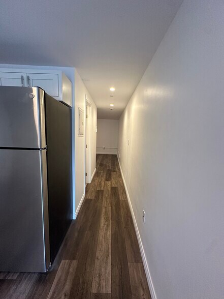 Building Photo - 6108 Carmen Pl