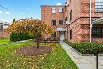 Building Photo - 181 Purchase St