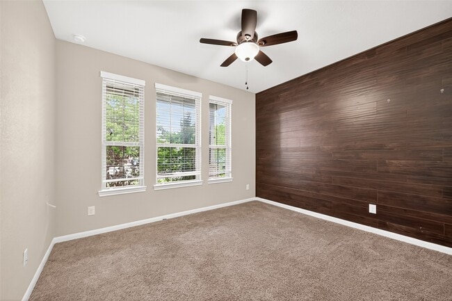 Building Photo - 3854 Fleetwood Falls Ln