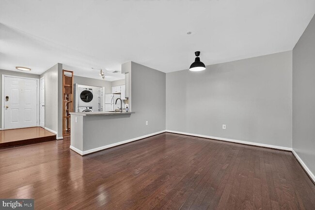 Building Photo - 6107 Wigmore Ln