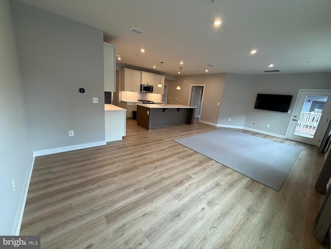 Building Photo - 4395 Peach Lily Ln