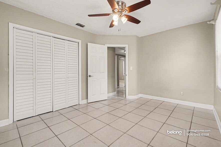 Building Photo - 3445 Soutel Dr