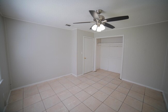 Building Photo - 3424 Orlando Dr