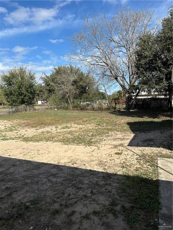 Building Photo - 35 Floresta St