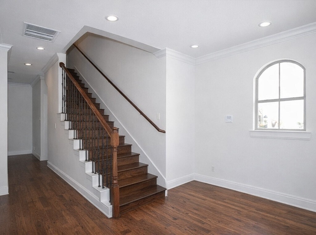 Building Photo - 2917 Normah St