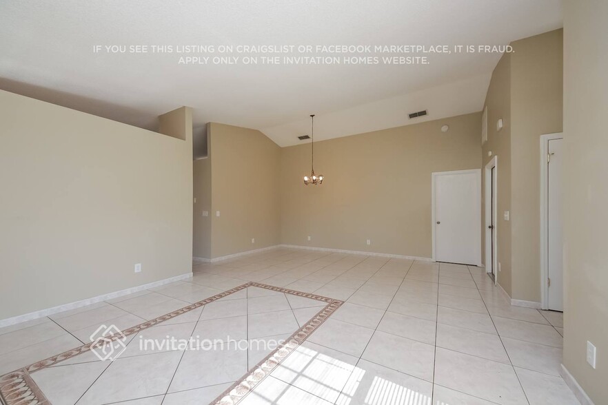Building Photo - 1422 Coldwater Ct