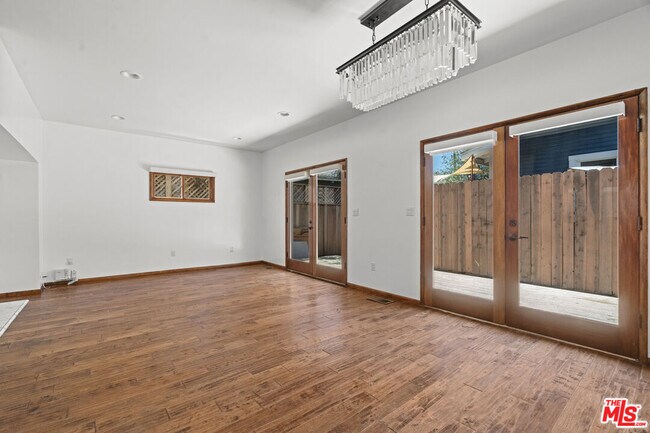 Building Photo - 660 San Juan Ave