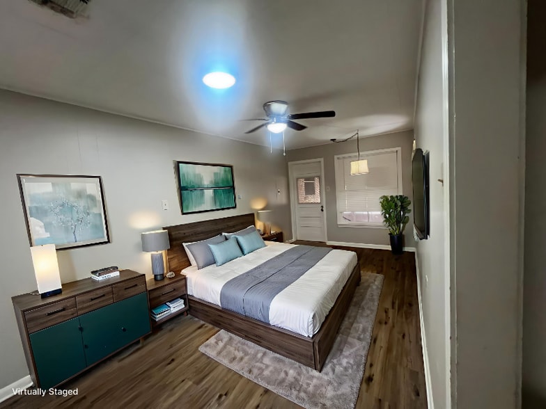 Building Photo - 1615 Cincinnati Ave