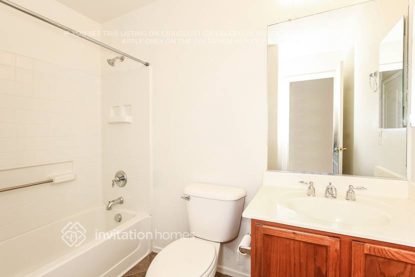 Building Photo - 27603 N 63rd Dr