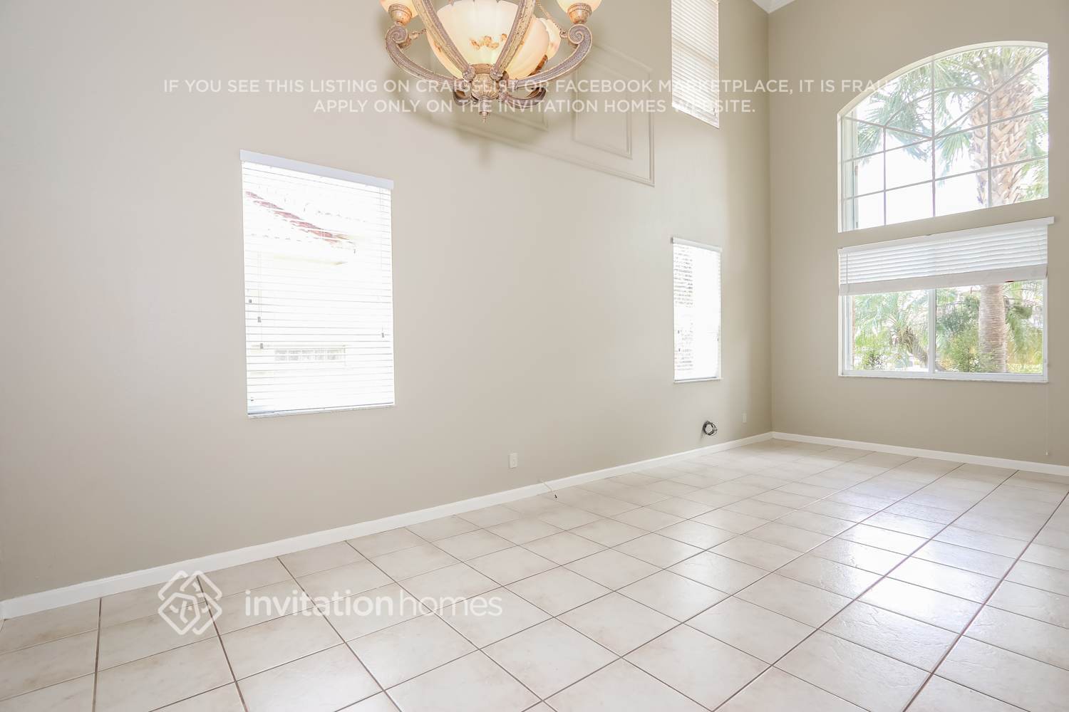 Building Photo - 9066 Silver Glen Way